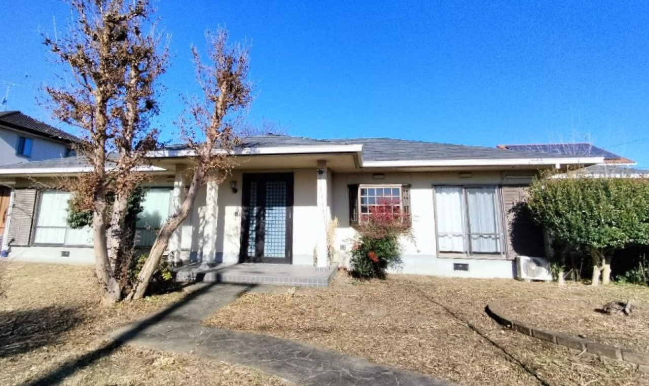 1980s steel-frame house, 5-min walk to station, Tochigi