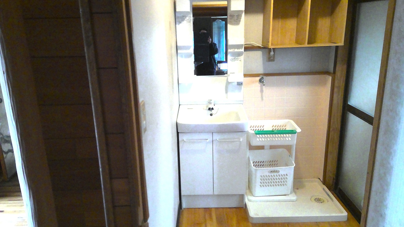 1980s wood house in Uchinoura, Kimotsuki