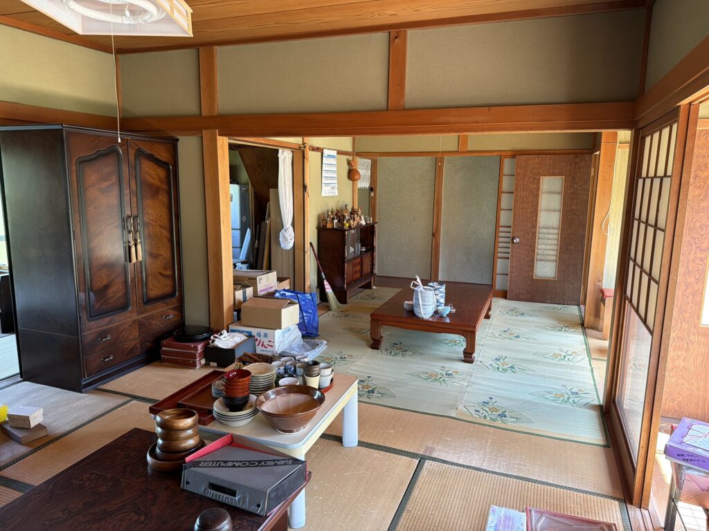 1970s wood house in Omiya, Kyotango, farmland, approval needed