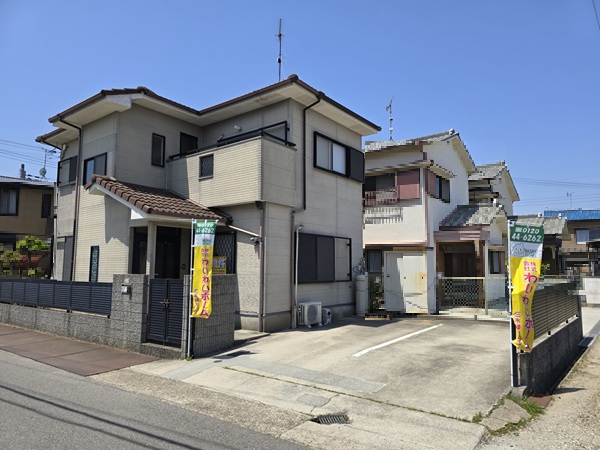 1990s wood house, 10-min walk to station, Hyogo