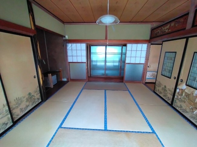 1970s house on a large plot in Yamanashi