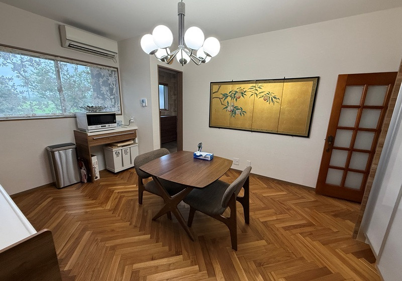 1960s wood house, 17-min walk to station, Toyama