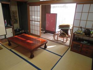 Gero City Akiya Bank [Hagihara 025] For sale 6.3M yen / Convenient for commuting and school / Child-friendly area