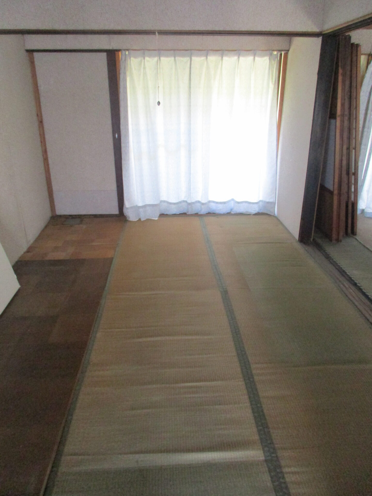 1920s wood house on a large plot in Shizuoka