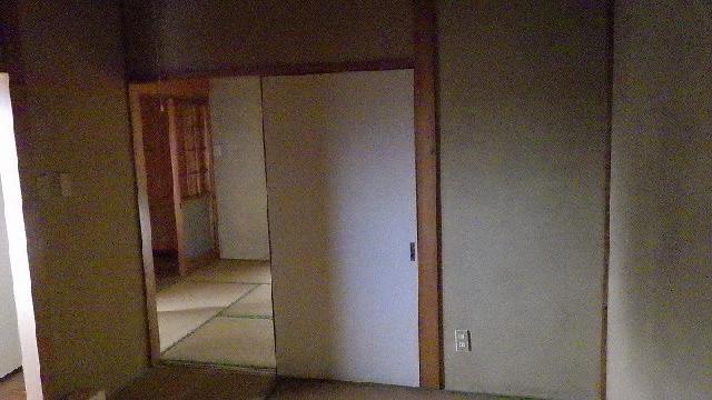 1970s wood house, 19-min walk to station, Nagasaki