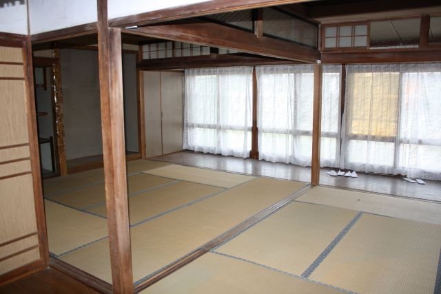 1960s wood house, 18-min walk to station, Nagano