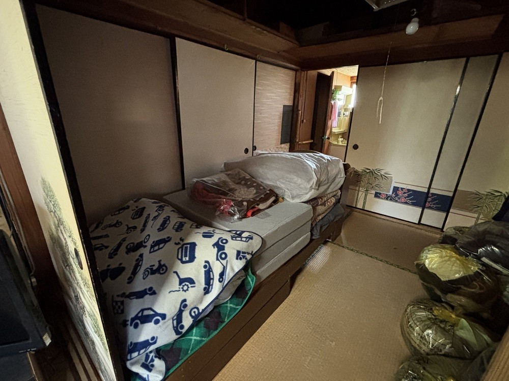 1960s wood house near the coast in Togata, Ibusuki