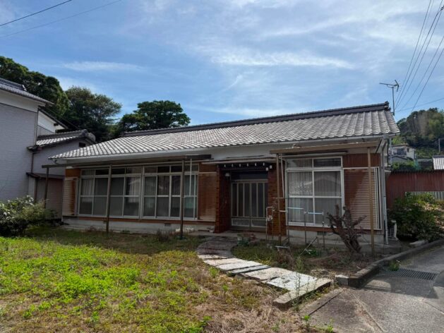 1970s wood house in Ehime