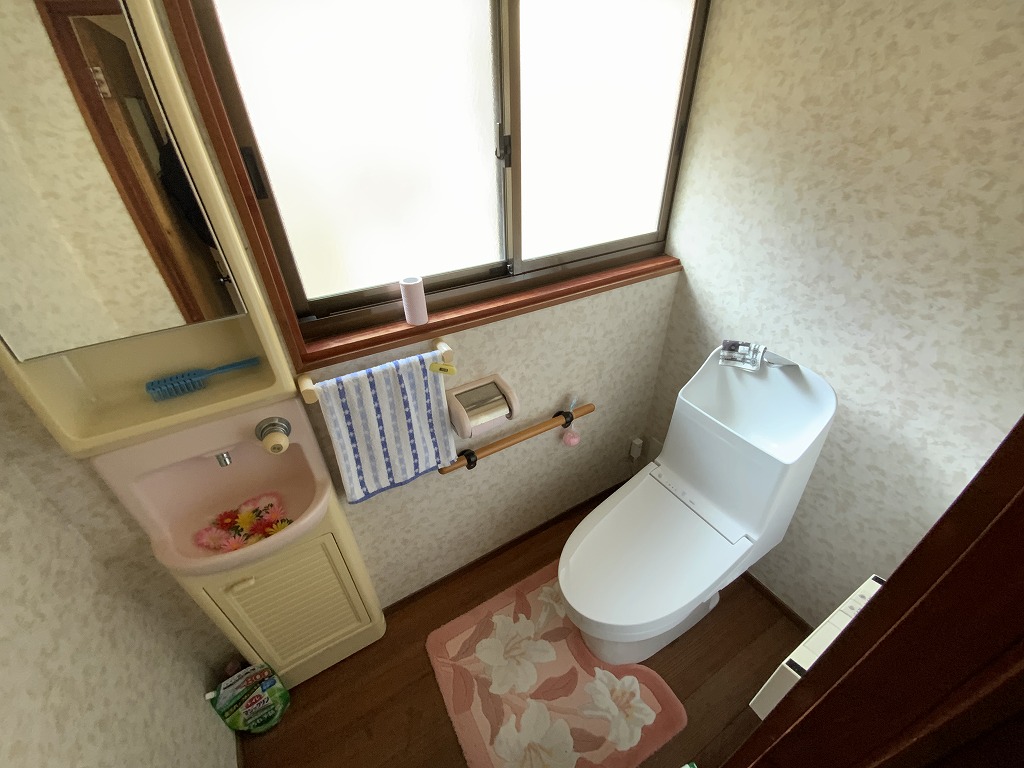 1970s wood house on a large plot in Yamaguchi