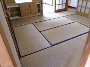 Floor plan for Gero City Akiya Bank [Hagihara 043] For sale 7M yen / Many rooms / Near childcare, hospital, junior high school, drugstore / Yet quiet location / Good sunlight!