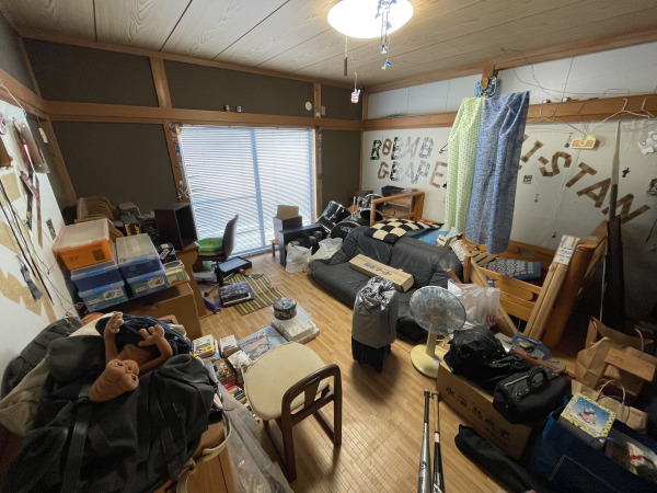 1980s wood house on a large plot in Tottori