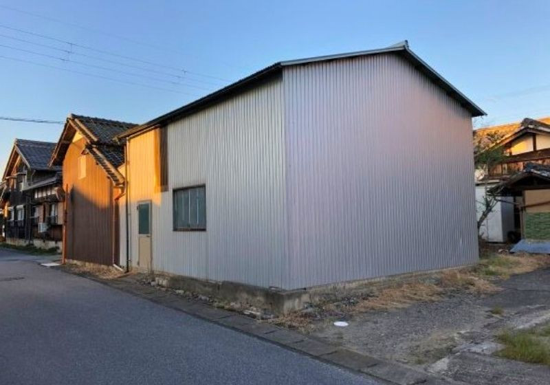 House with storehouses in Shiga