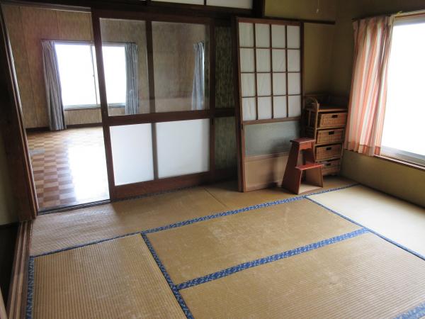 1960s house, 8-min walk to station, Ehime