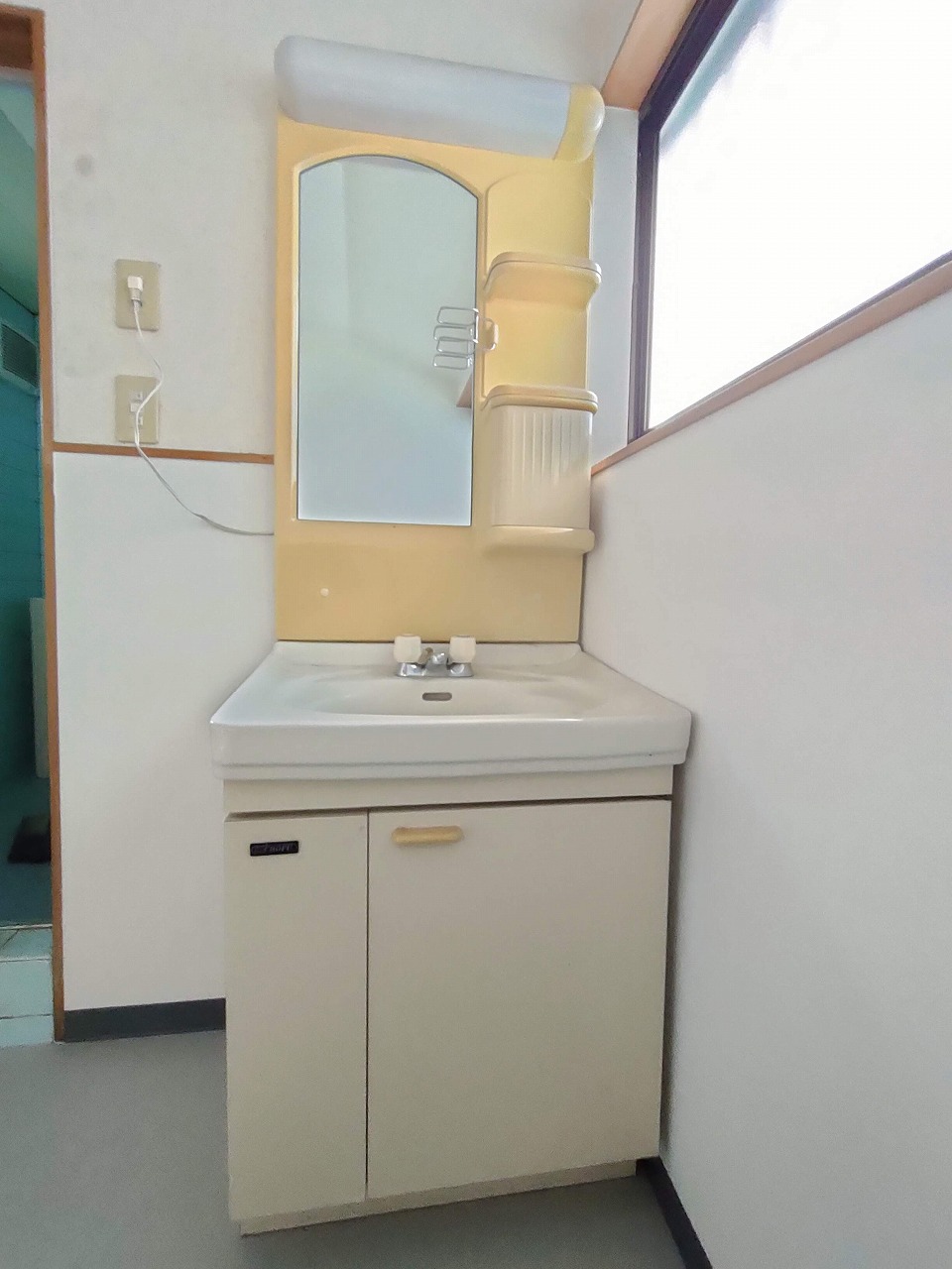 1960s wood house in Ainan