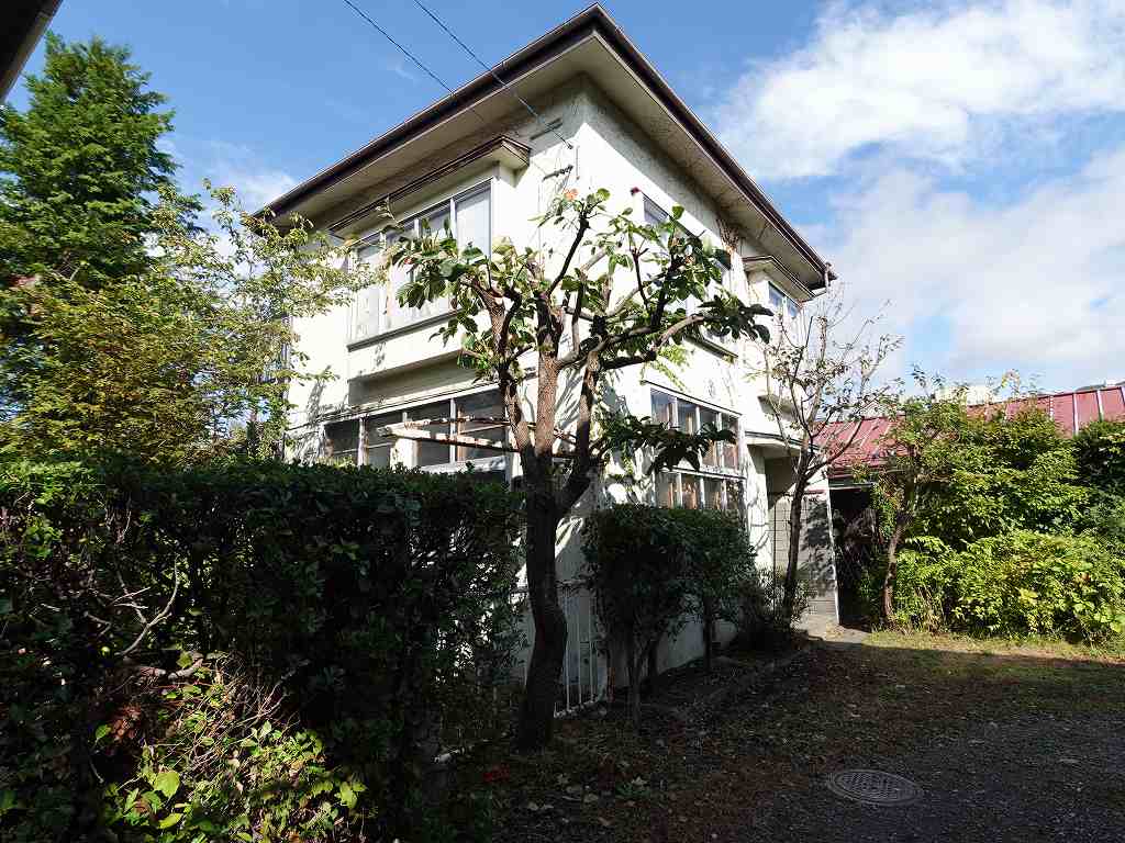 1950s wood house, 3-min walk to station, Nagano