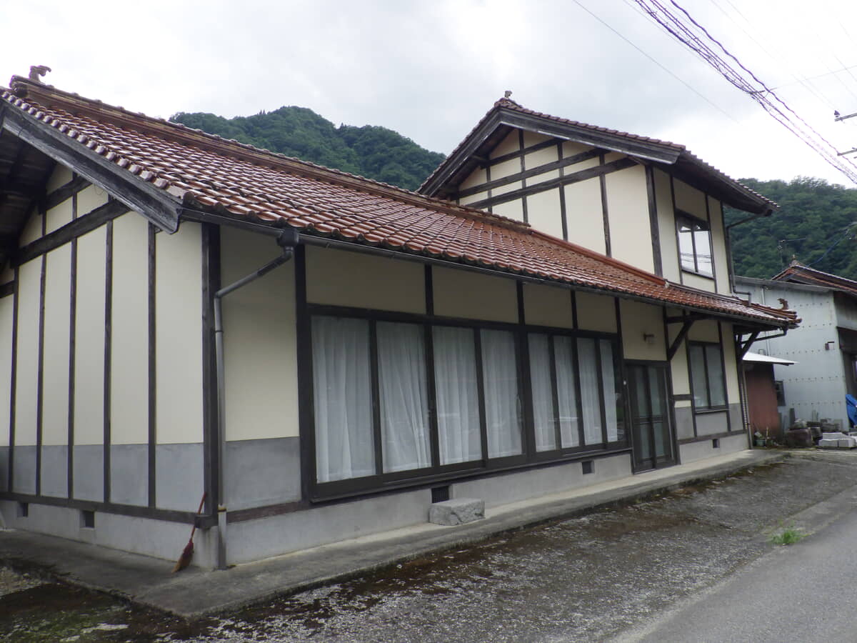 1980s wood house in Hiroshima