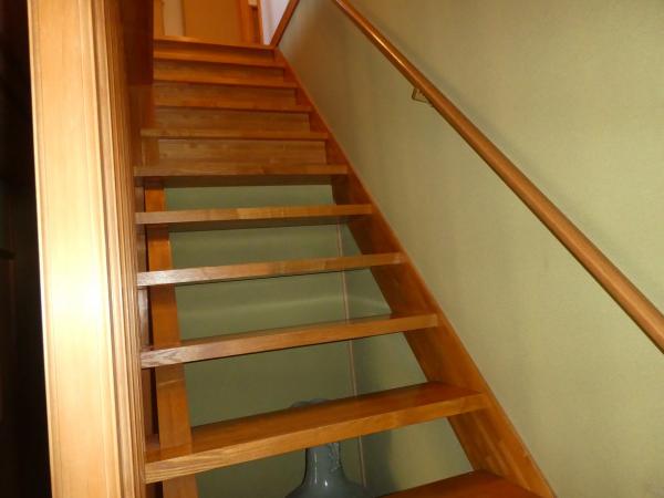 1990s wood house, 20-min walk to station, Ehime