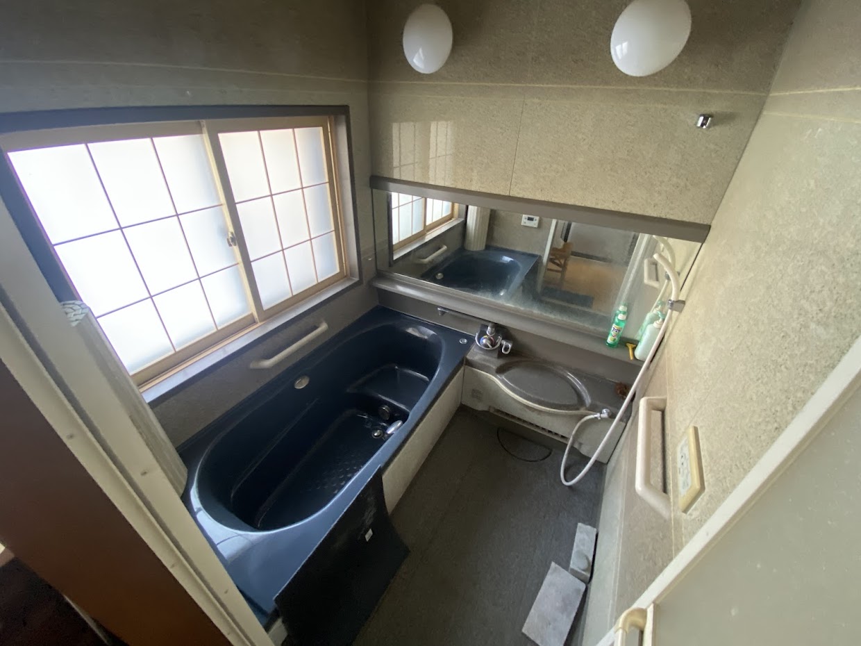 2000s wood house in Toyama