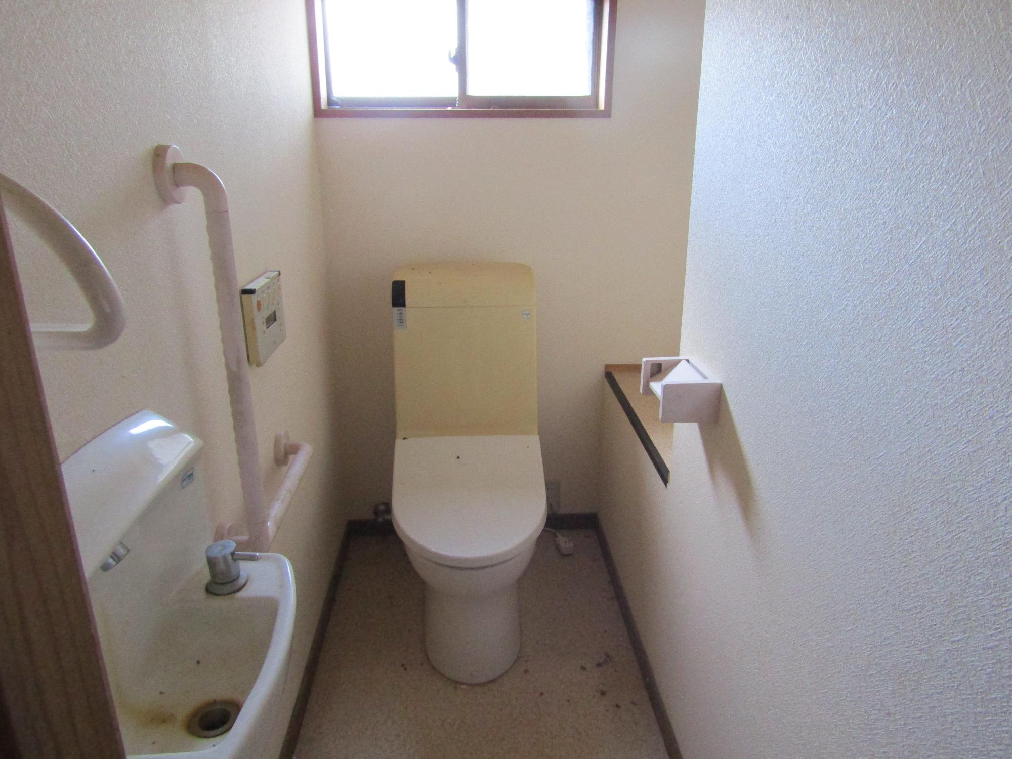 Under Negotiation: A-120 Property near elementary school in town center