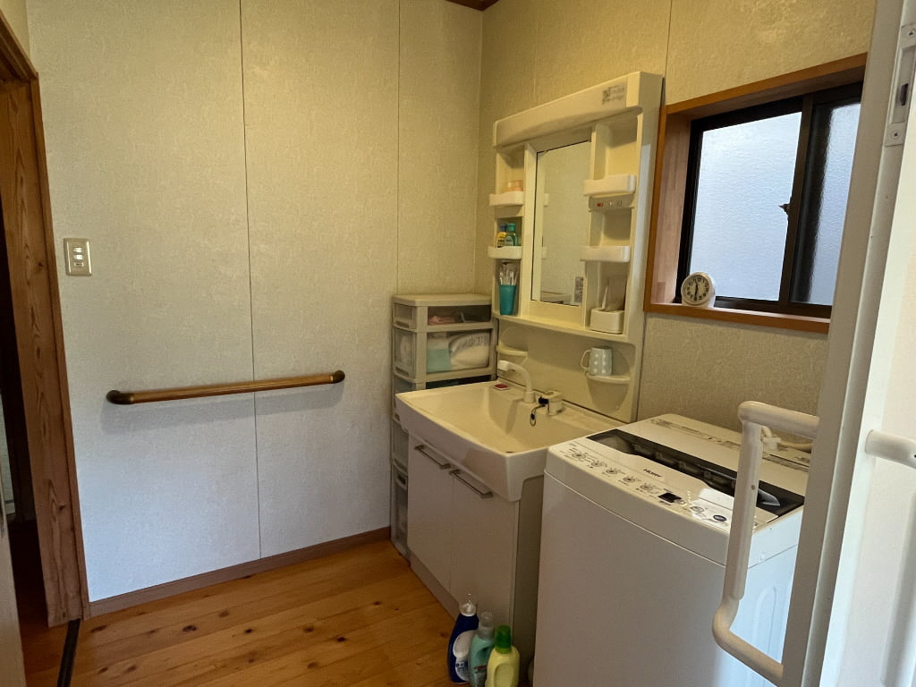 1980s wood house in Nagasaki