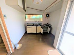 1970s wood house, 17-min walk to station, Shimane