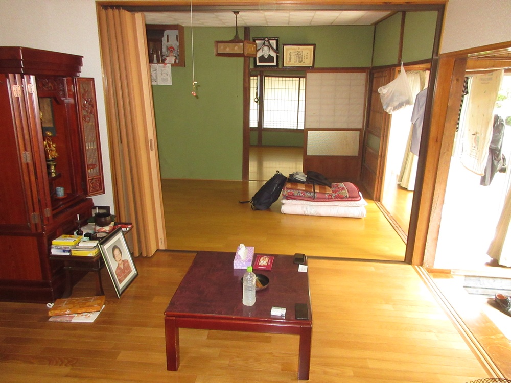1950s wood house, 12-min walk to station, Iwate