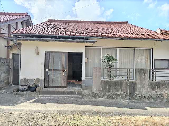 1950s wood house, 3-min walk to station, Shimane