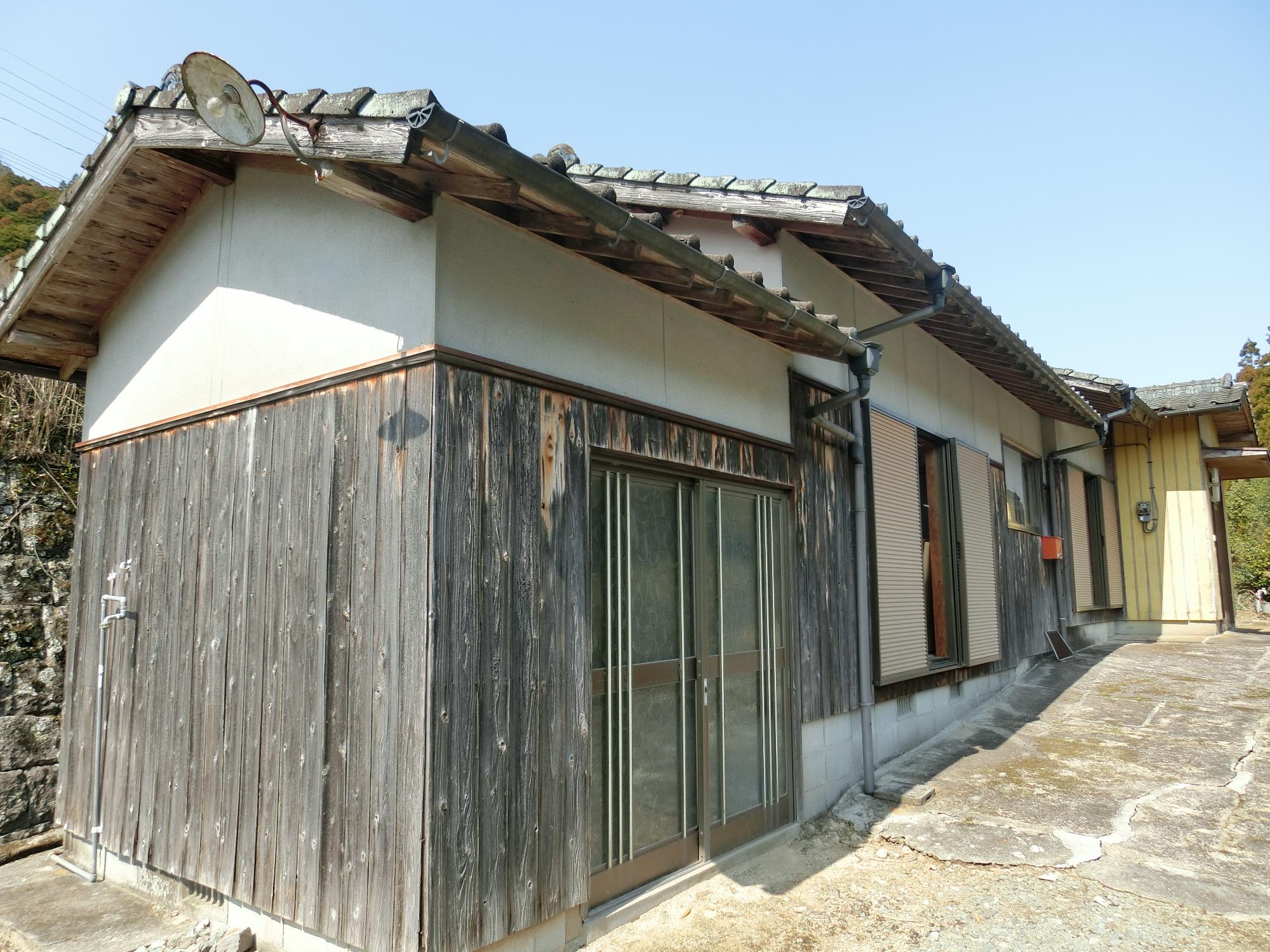 1960s wood house in Fukuoka