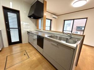 2000s wood house, 11-min walk to station, Fukui