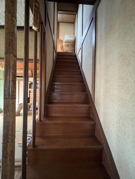 1970s wood house in Ehime