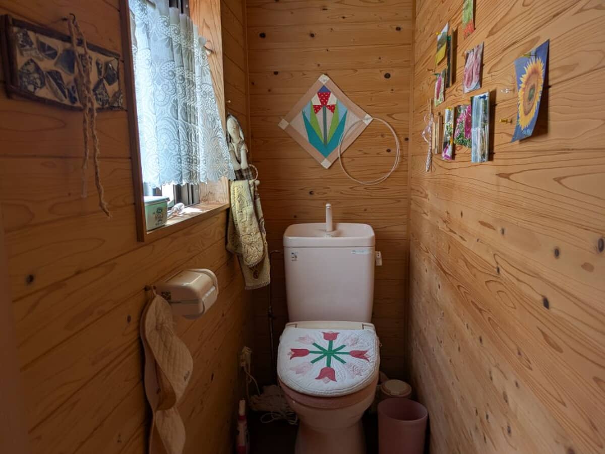 2000s wood house in Hiroshima