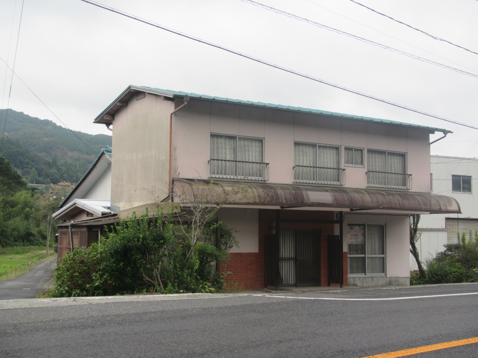 1960s wood house, 13-min walk to station, Okayama