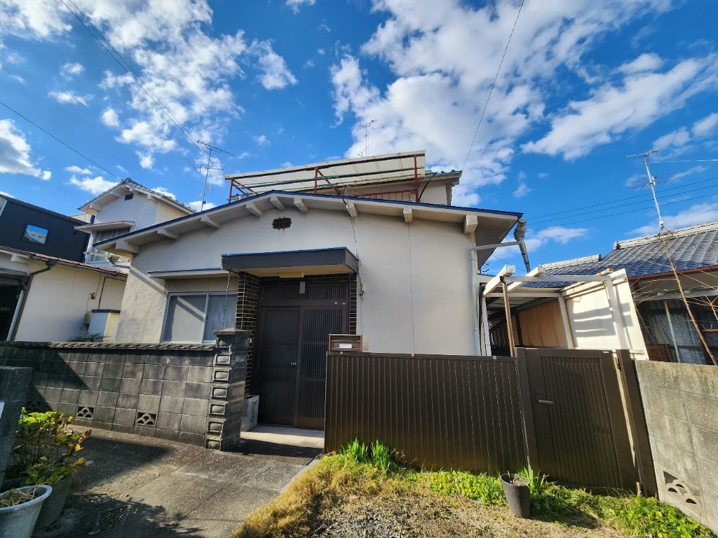 1970s wood house in Ehime