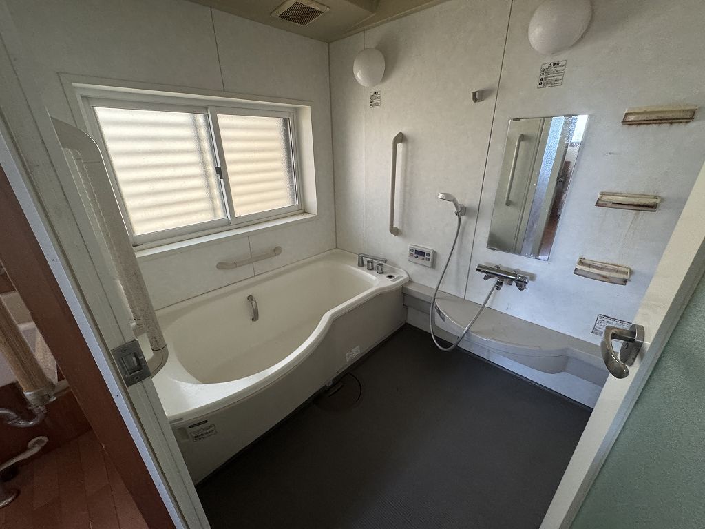 1960s wood house, 11-min walk to station, Nagano