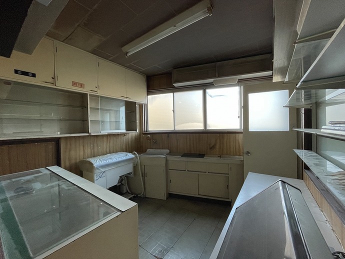 1950s wood house, 3-min walk to station, Toyama