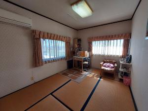 1970s wood house in Fukui