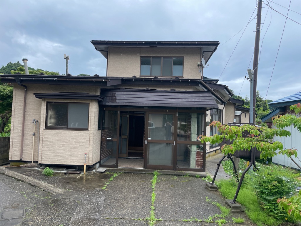 1970s wood house in Akita