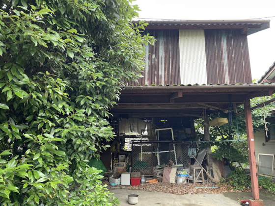 1970s wood house on a large plot in Miyazaki