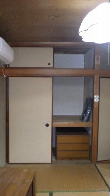 1970s wood house, 19-min walk to station, Nagasaki
