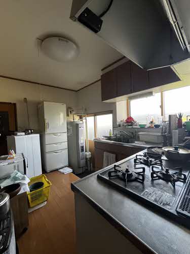 1950s wood house on a large plot in Iwate