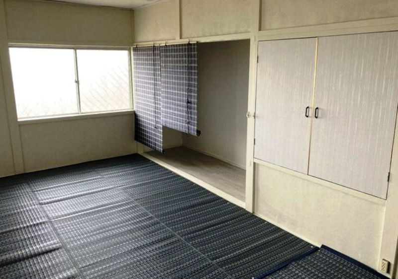 1970s wood house, 5-min walk to station, Toyama