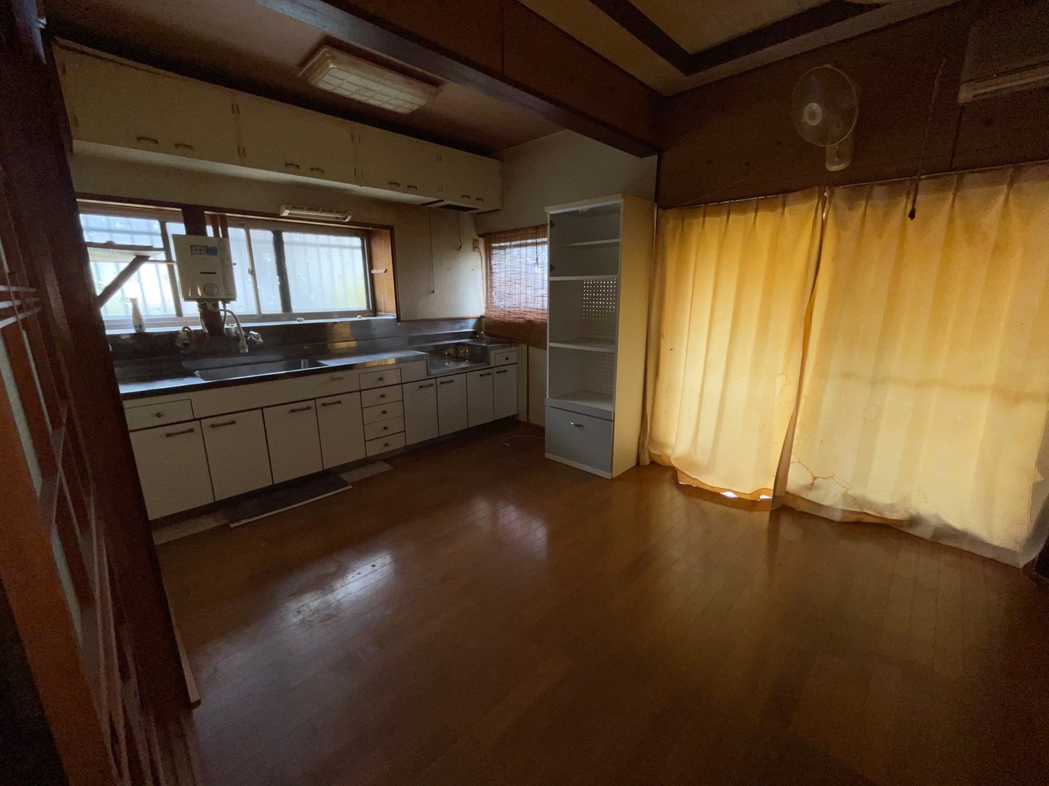 1980s wood house in Kochi