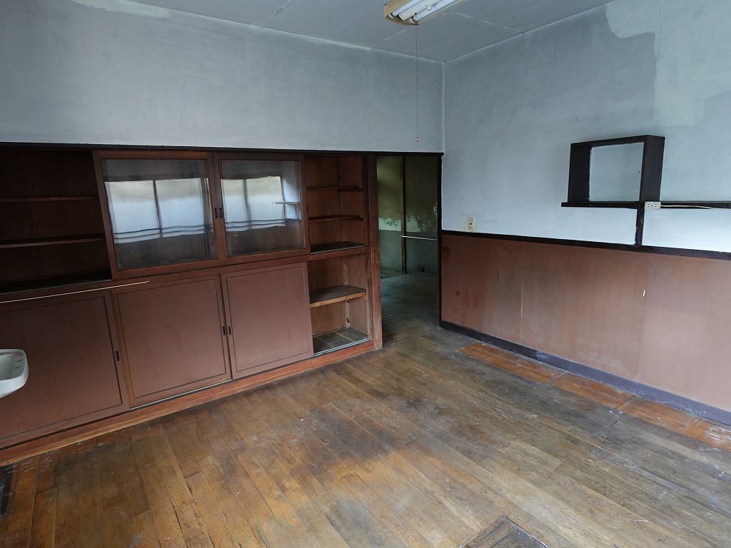 1950s wood house, 3-min walk to station, Nagano