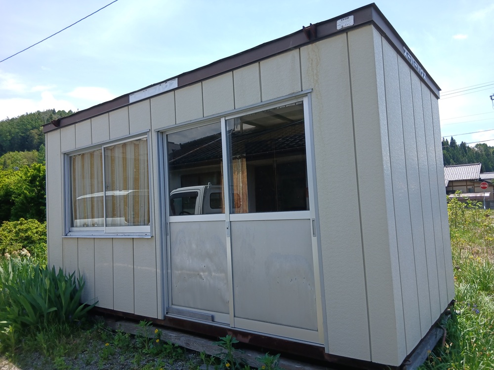 1980s wood house, 10-min walk to station, Iwate