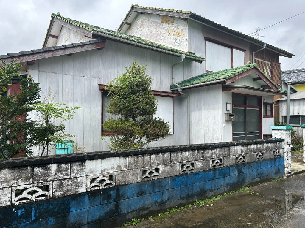 1970s wood house in Nagasaki