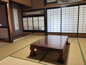 1930s wood house on a large plot in Shimane