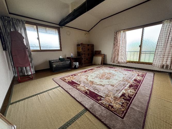 1950s wood house, 13-min walk to station, Tokamachi, Niigata