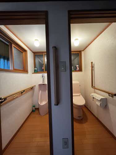 1950s wood house on a large plot in Iwate