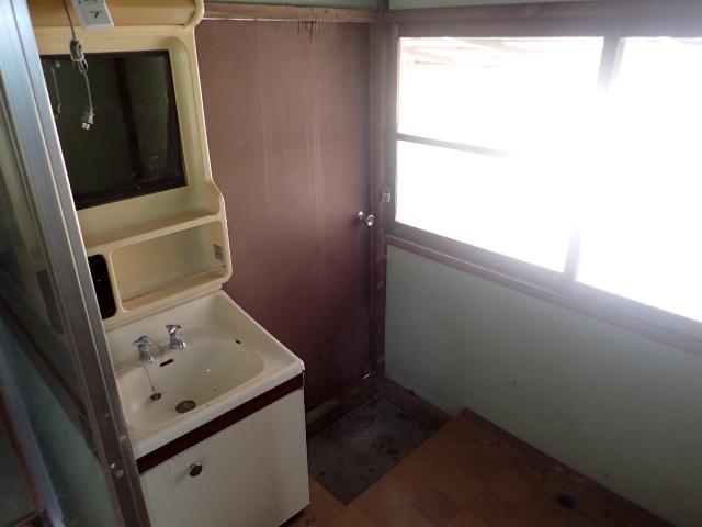 1970s wood house in Oita
