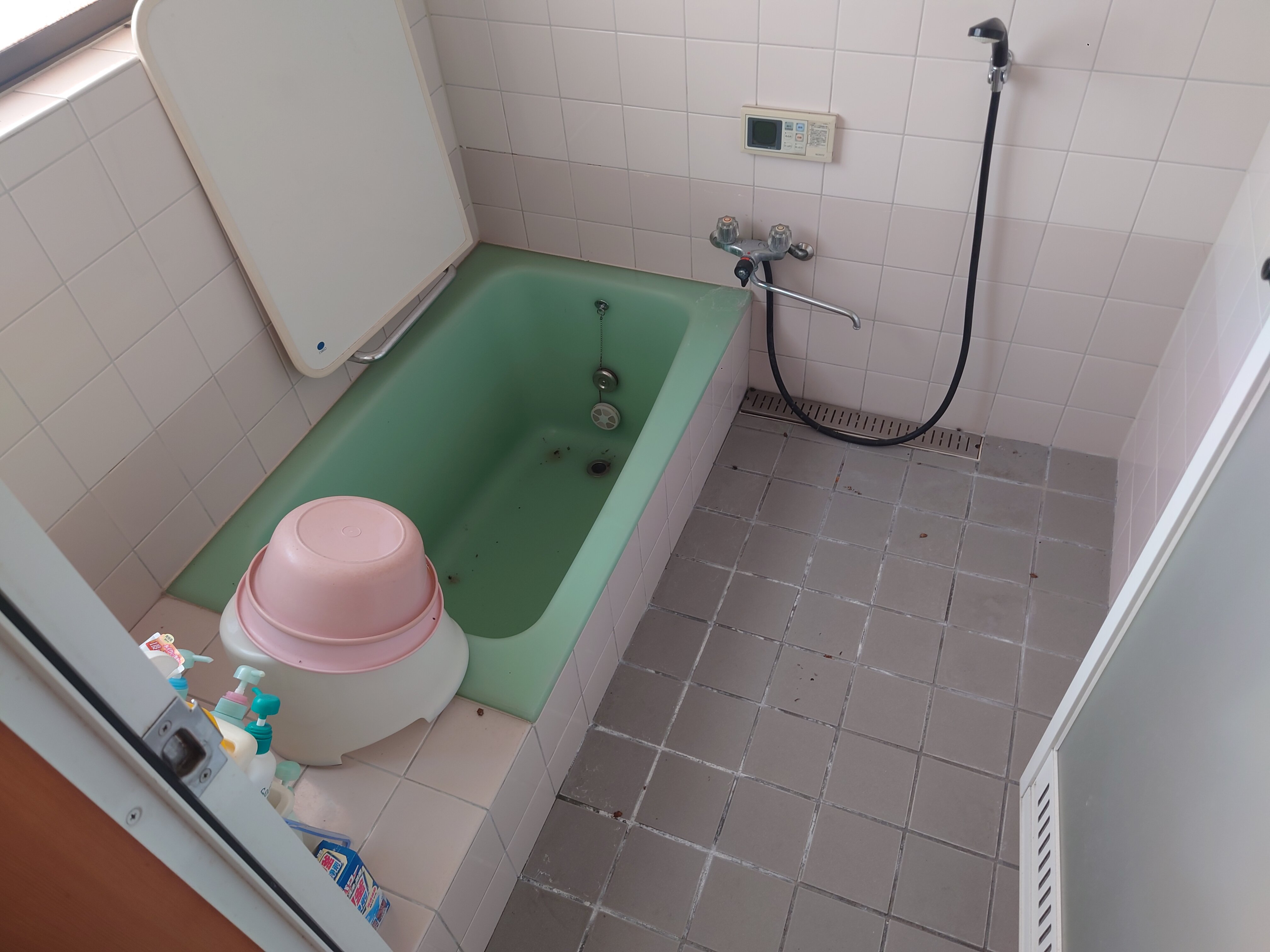 1990s wood house, 19-min walk to station, Okayama